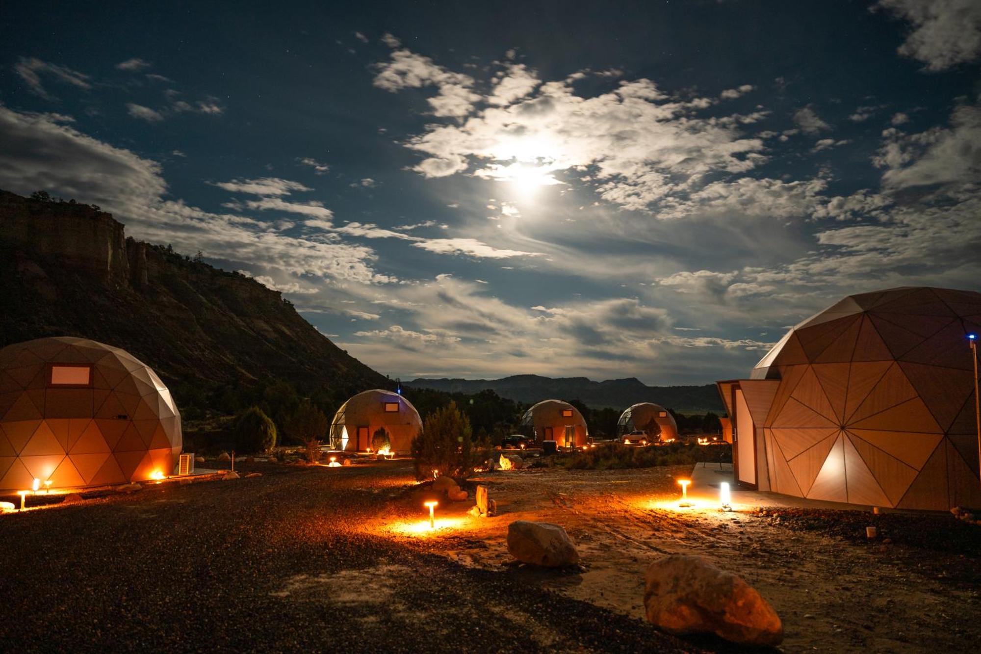 Clear Sky Resorts - Bryce Canyon - Unique Stargazing Domes Cannonville Eksteriør bilde
